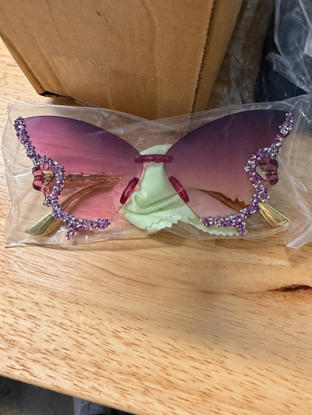 Rhinestone Butterfly Cat Eye Sunglasses Pink Gradient Lens
